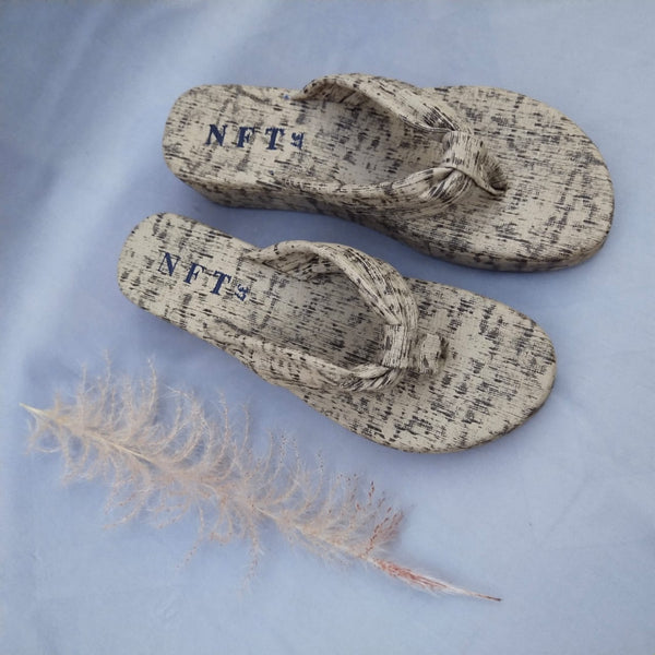 LEATHER SLIPPER