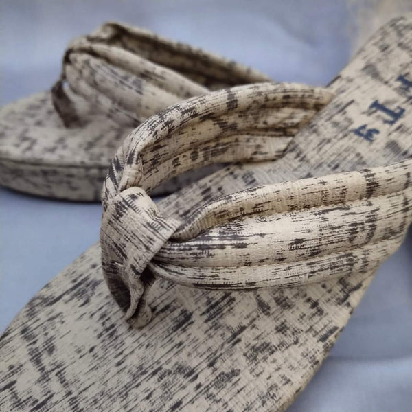 LEATHER SLIPPER